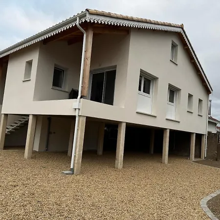 Maison Pilotis 12 Pers 50m *